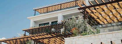 Lures Hotel & Beach Club
