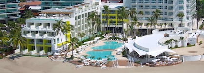 Krystal Grand Puerto Vallarta