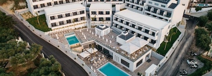 Tesoro Hotel