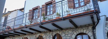 Vila Art Berat Castle