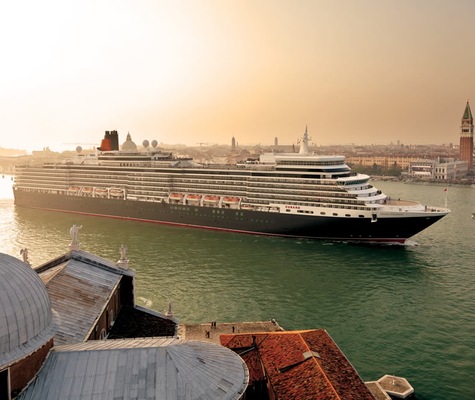 Image Queen Elizabeth 44