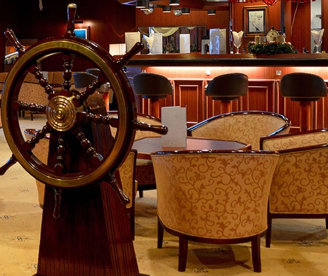 Décoration traditionnelle Jules Verne