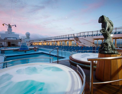Jacuzzis et Piscine Costa Victoria