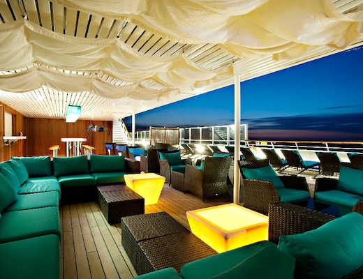 Image Carnival Glory 15
