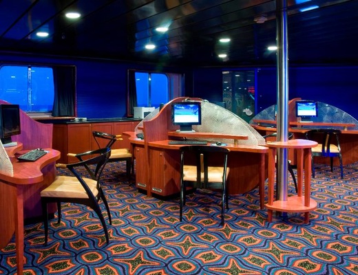 Carnival Fantasy - Internet Café