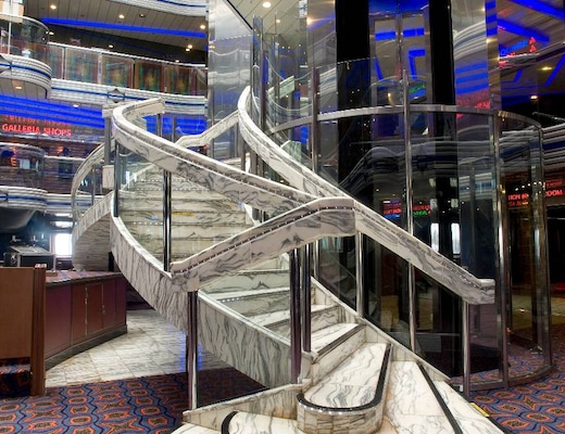 Carnival Fantasy - Atrium Escaliers