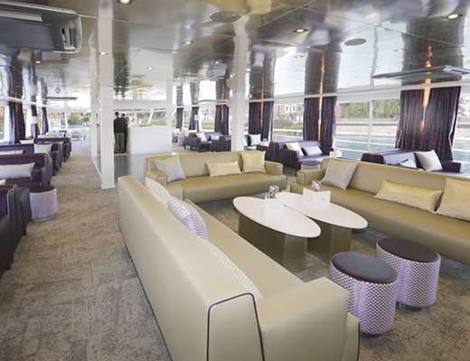 Salon Bar