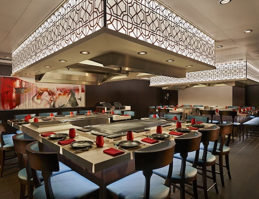Norwegian Star restaurant Teppanyaki
