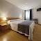 Apartamentos Urban Blue - map