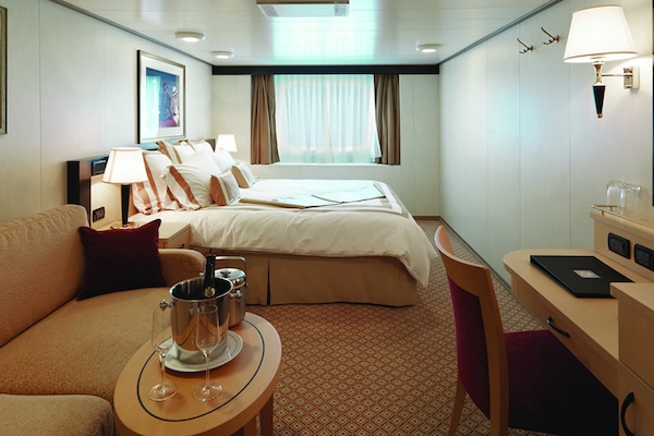 Image Queen Elizabeth 28