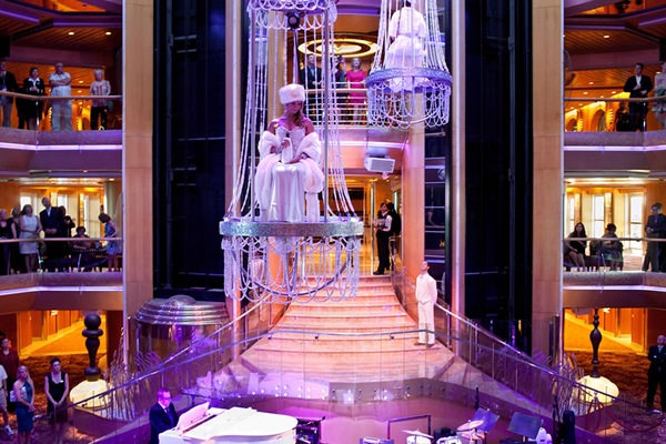 Image Grandeur of the Seas 8