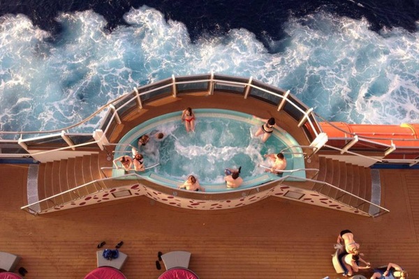 Image Carnival Breeze 40
