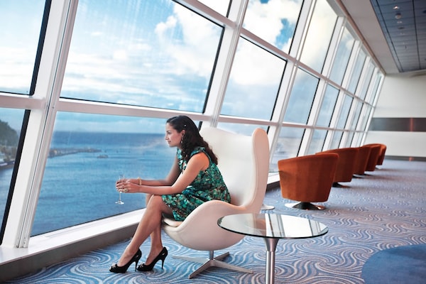 Image Celebrity Equinox 26