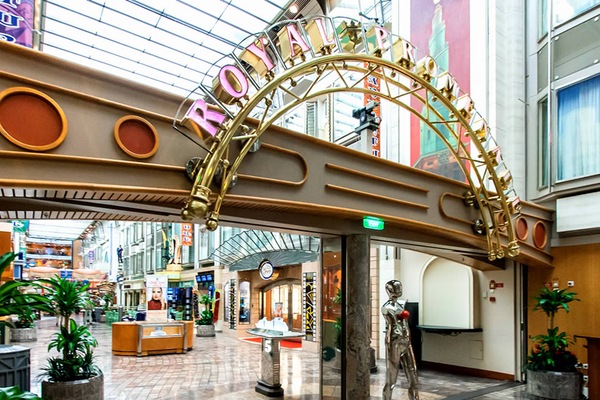 Image Adventure of the Seas 2