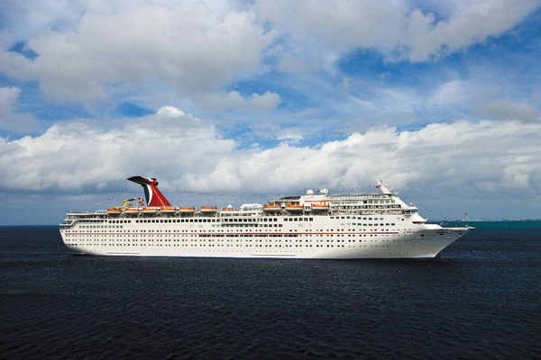 Carnival Fantasy - Vue latérale