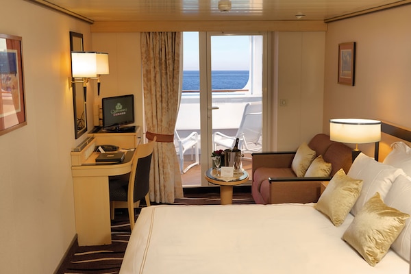 Image Queen Mary 2 23