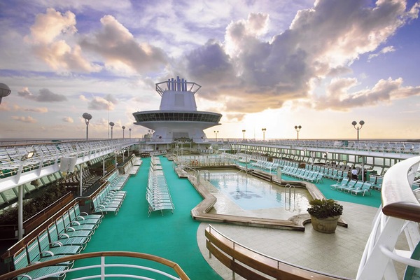 Image Empress of the Seas 7