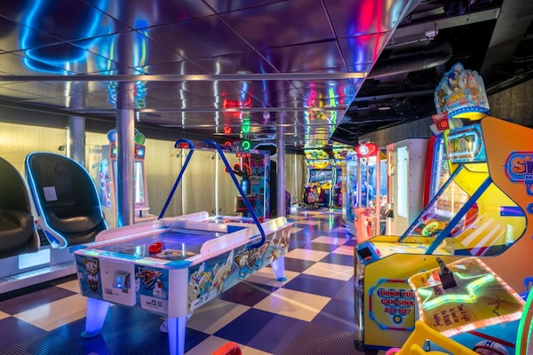 Bar MSC World Europa