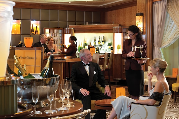 Image Queen Mary 2 7