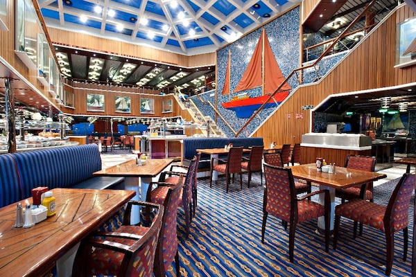 Image Carnival Glory 13