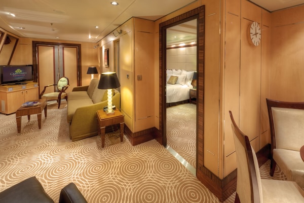 Image Queen Mary 2 3