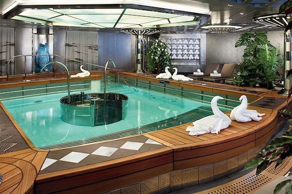 Piscine intérieure