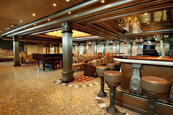 Raphael Lounge