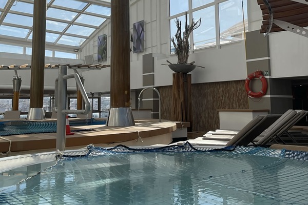 Image Celebrity Infinity 8