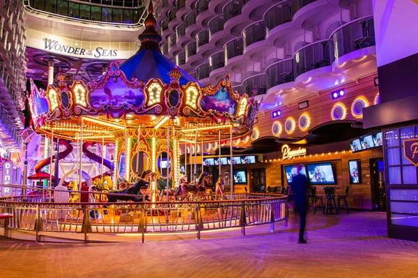 Image Wonder of the Seas 27