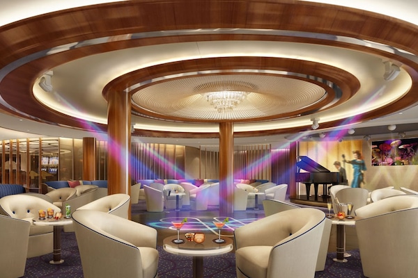 Signature Lounge The Club