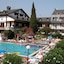 Santa Susana Resort Affiliated by  Fergus