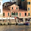 Hotel Canal