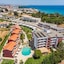 Topázio Vibe Beach Hotel & Apartments