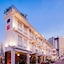 A Hotel Chinatown
