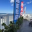 Boardwalk Inn And Suites