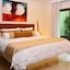 El Taj Oceanfront & Beachside Condo Hotel