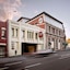 Old Woolstore Apartment Hotel
