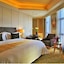 Howard Johnson Plaza Waigaoqiao