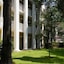 Palmera Inn And Suites