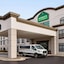 Wingate By Wyndham Green Bay Airport