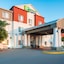 Holiday Inn Express Hotel & Suites Burlington By Ihg