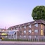 Super 8 By Wyndham Toronto East On