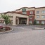 La Quinta Inn & Suites St. Louis Airport Riverport
