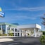 Days Inn & Suites By Windham Savannah Midtown