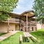 Montclair Inn & Suites