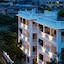 Cabochon Hotel & Residence