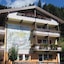 Hotel Azola