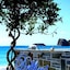 Delfini Beach Hotel