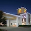 Super 8 By Wyndham Rosenberg Tx
