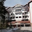 Hotel White House